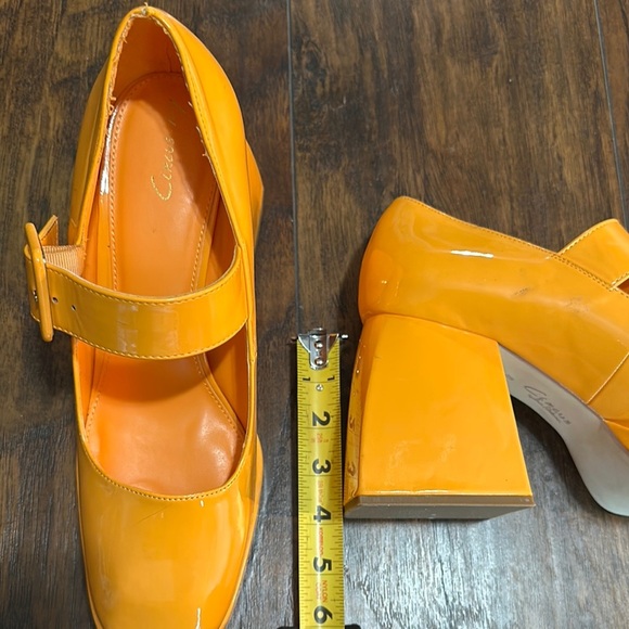 Mary Jane Khiara Shiny Bright Orange Platform Patent Leather Block Heels 10 - Picture 12 of 15